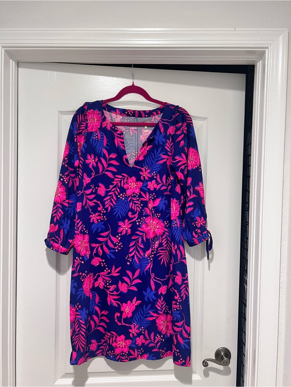 Lilly Pulitzer Pink Floral V-Neck Midi Dress on Royal Blue
